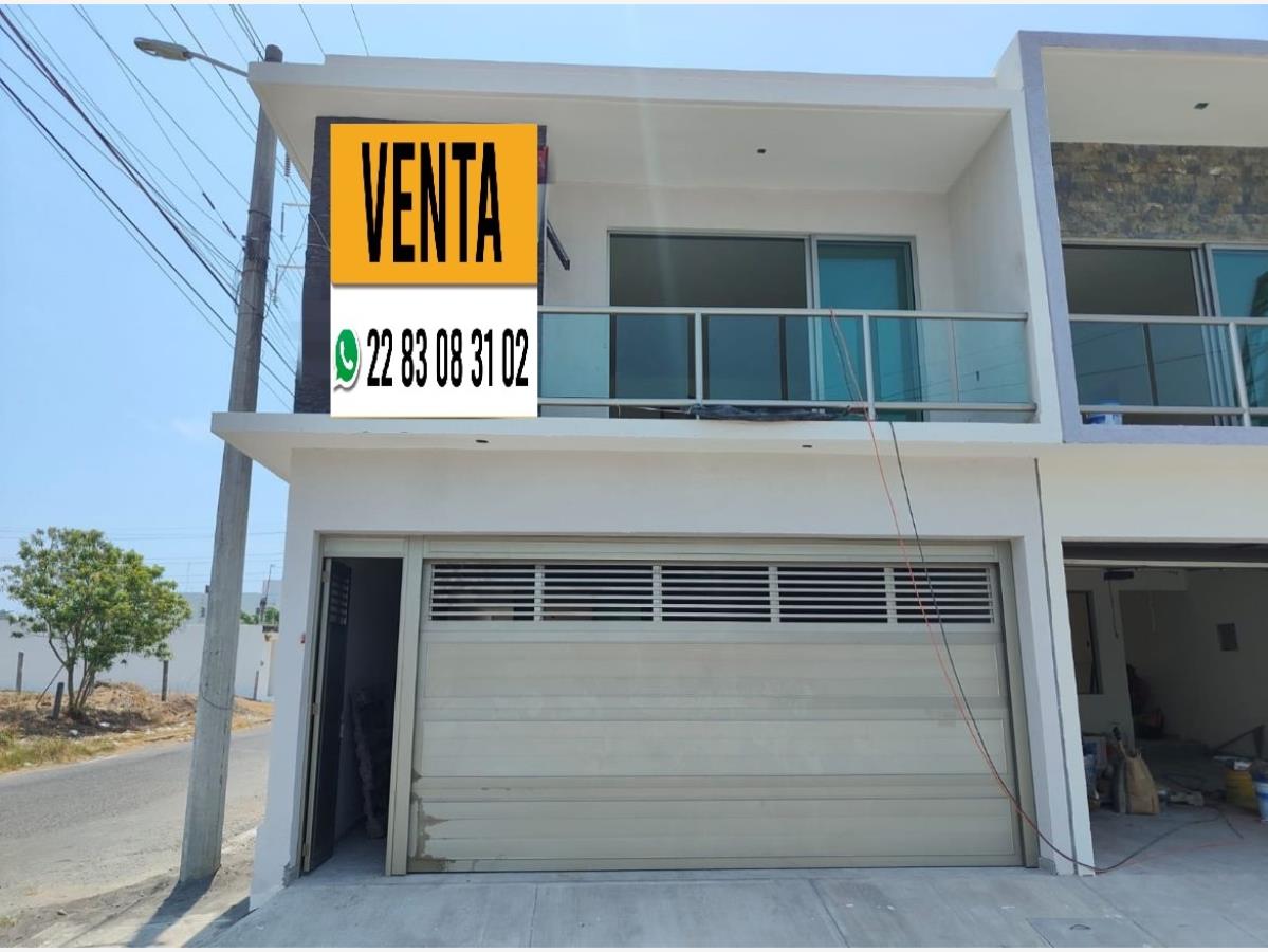 Casa en venta en Graciano Sánchez Romo, Boca del Río — foto 1 de 20
