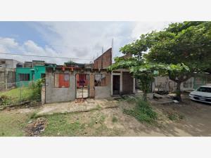 Casa en venta en Plazuelas de San Francisco, Tonalá — foto 2 de 8