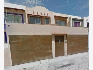 Casa en venta en Delfines, Puerto Vallarta, Jalisco
