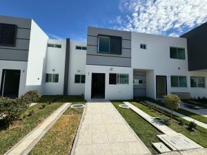 Casa en Francisco Sarabia, Zapopan, Jalisco