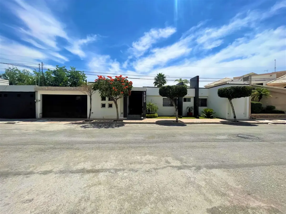 Casa en venta en Residencial Campestre la Rosita, Torreón — foto 1 de 27