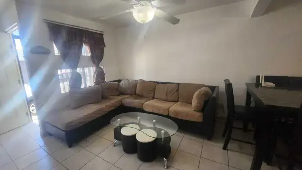 Casa en renta en El Rubi, Tijuana — foto 3 de 15