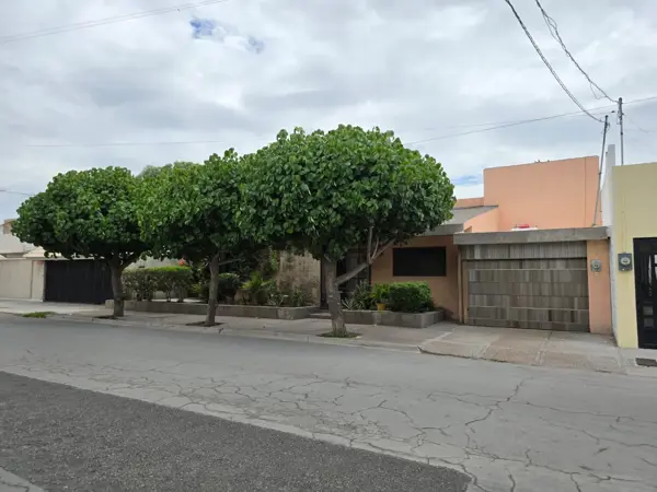 Casa en venta en Ampliación los Ángeles, Torreón — foto 3 de 41