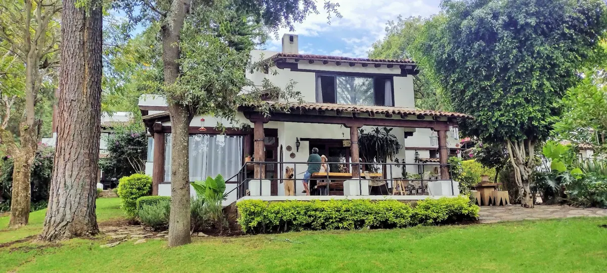 Casa en venta en Avandaro, Valle de Bravo — foto 1 de 19