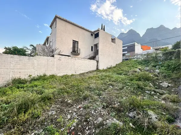 Terreno en venta en Cumbres 5to Sect Secc B, Monterrey — foto 2 de 2