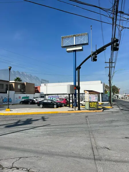 Local en renta en Mitras Centro, Monterrey — foto 2 de 7