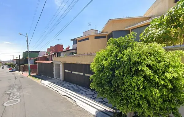 Casa en venta en Jardines de Satelite, Naucalpan de Juárez — foto 3 de 9