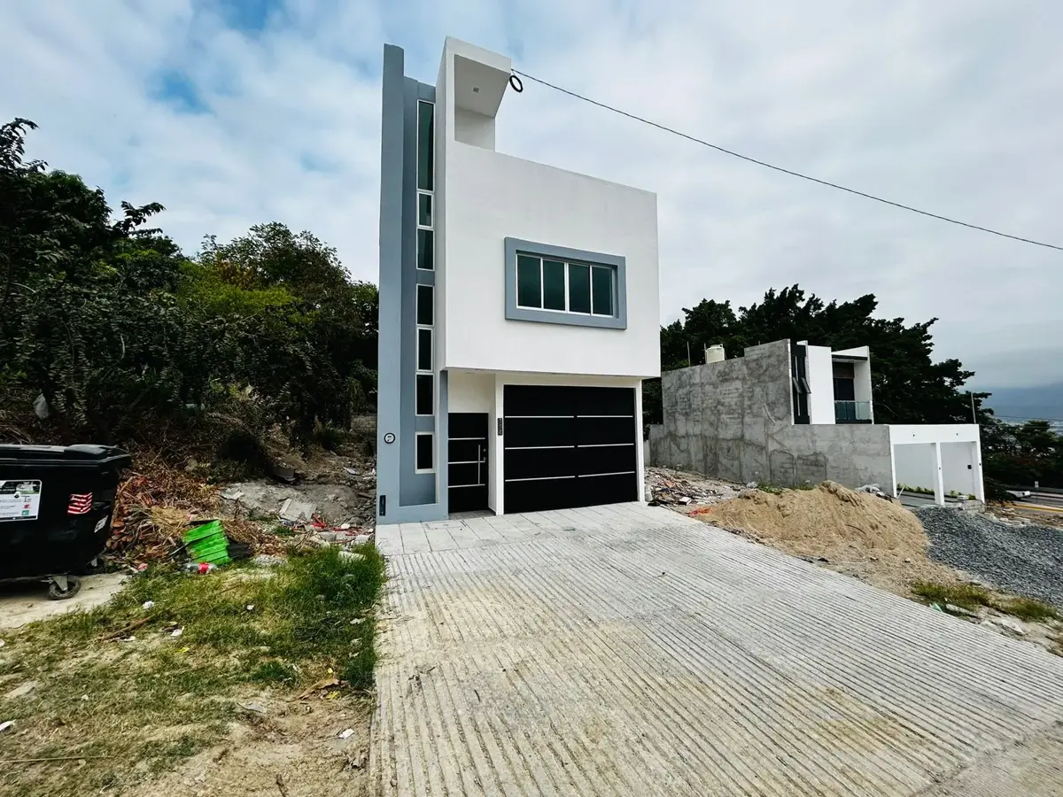 Casa en venta en Colesquizan, Tuxtla Gutiérrez — foto 1 de 34