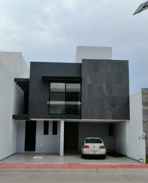 Casa en venta en Lombardía, Irapuato — foto 2 de 32
