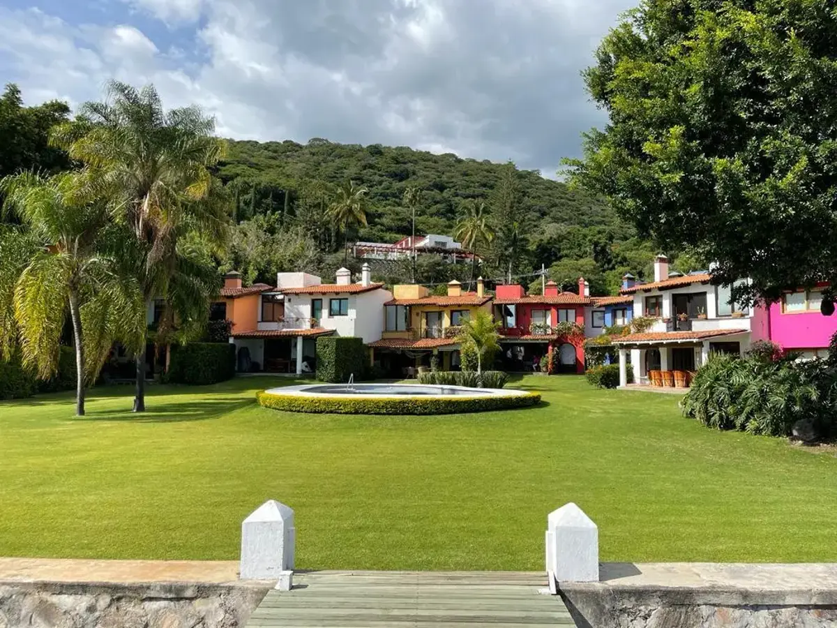 Casa en venta en Chapala Centro, Chapala — foto 1 de 11