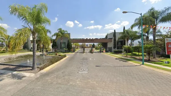 Casa en venta en Valle de las Flores, Tlajomulco de Zúñiga — foto 3 de 7