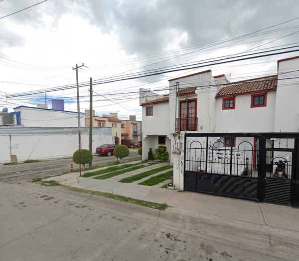 Casa en venta en El Cantar, Celaya — foto 2 de 9