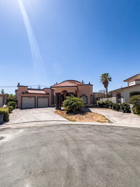 Casa en venta en Campos Eliseos, Juárez — foto 2 de 41