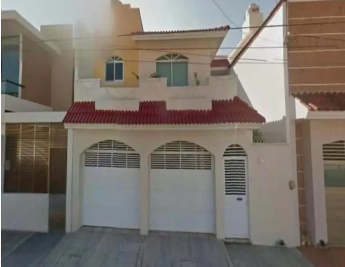 Casa en venta en Jardines de Mocambo, Boca del Río — foto 1 de 7