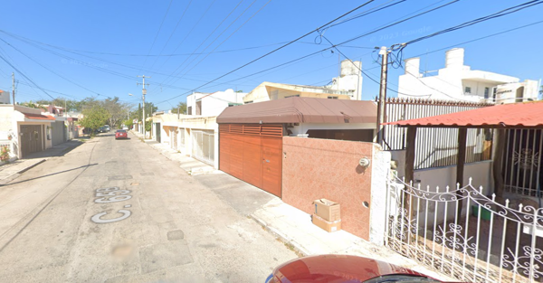 Casa en venta en Yucalpeten, Mérida — foto 3 de 11