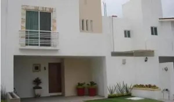 Casa en Campo Real, Irapuato, Guanajuato