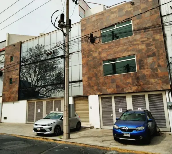 Edificio en renta en San Francisco Cuautlalpan, Naucalpan de Juárez — foto 2 de 7