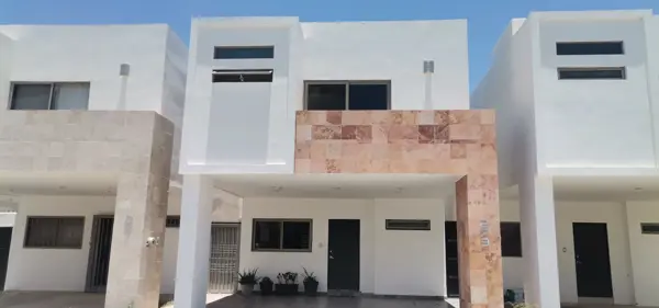 Casa en venta en Villas del Renacimiento, Torreón — foto 2 de 39