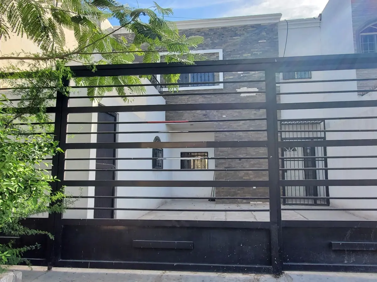 Casa en venta en Valle Dorado, Torreón — foto 1 de 15