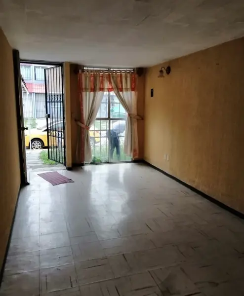 Casa en venta en Ciudad Galaxia los Reyes, Chicoloapan — foto 2 de 9