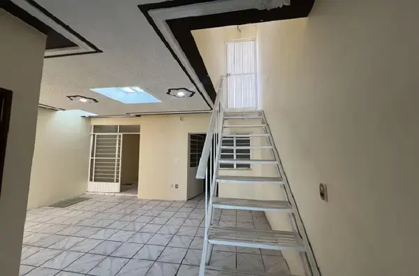 Casa en venta en Oblatos, Guadalajara — foto 3 de 9