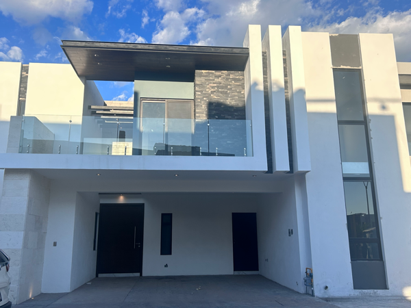 Casa en venta en Los Viñedos, Torreón — foto 1 de 18