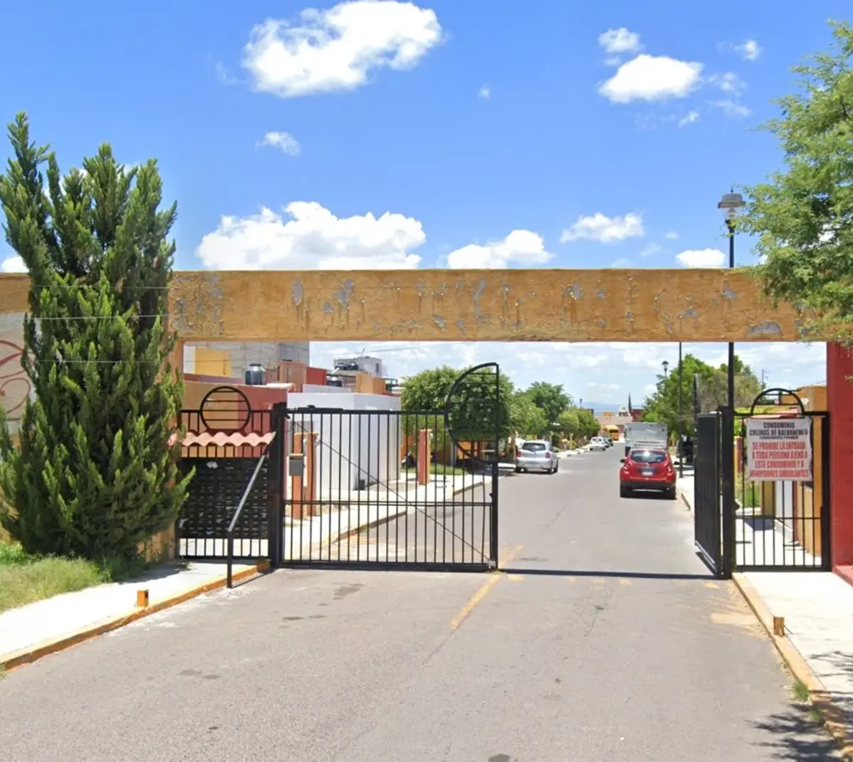 Casa en venta en Lomas de Balvanera, Corregidora — foto 1 de 2