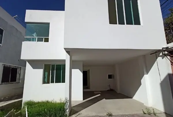 Casa en San Bernardino Tlaxcalancingo, San Andrés Cholula, Puebla
