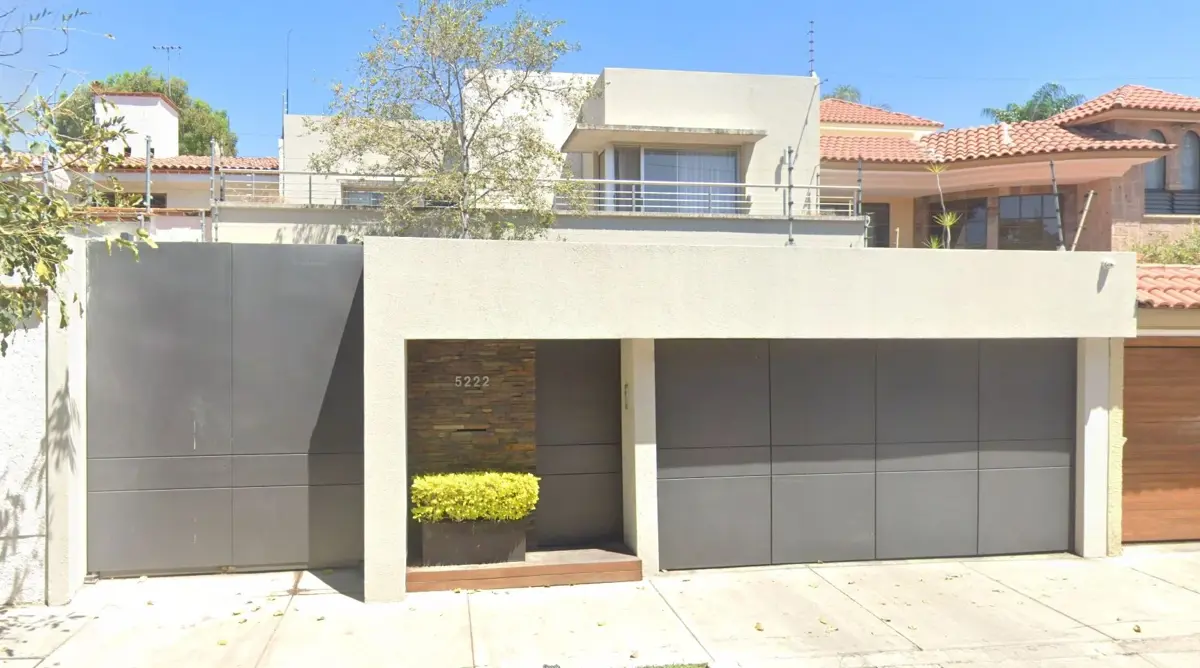 Casa en venta en Jardines Vallarta, Zapopan — foto 1 de 12