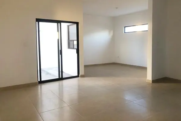 Casa en venta en Cordillera, Saltillo — foto 3 de 16