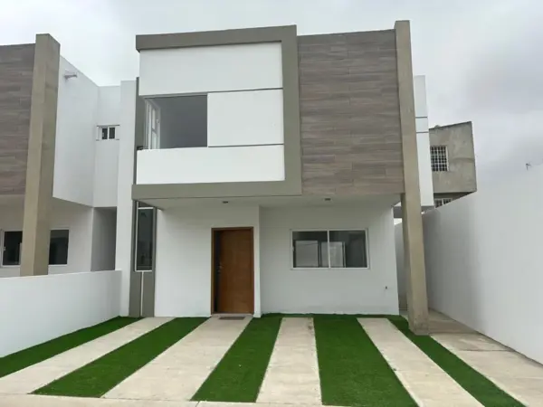 Casa en venta en Lomas de la Presa, Tijuana, Baja California Casa en venta en Lomas de la Presa, Tijuana, Baja California