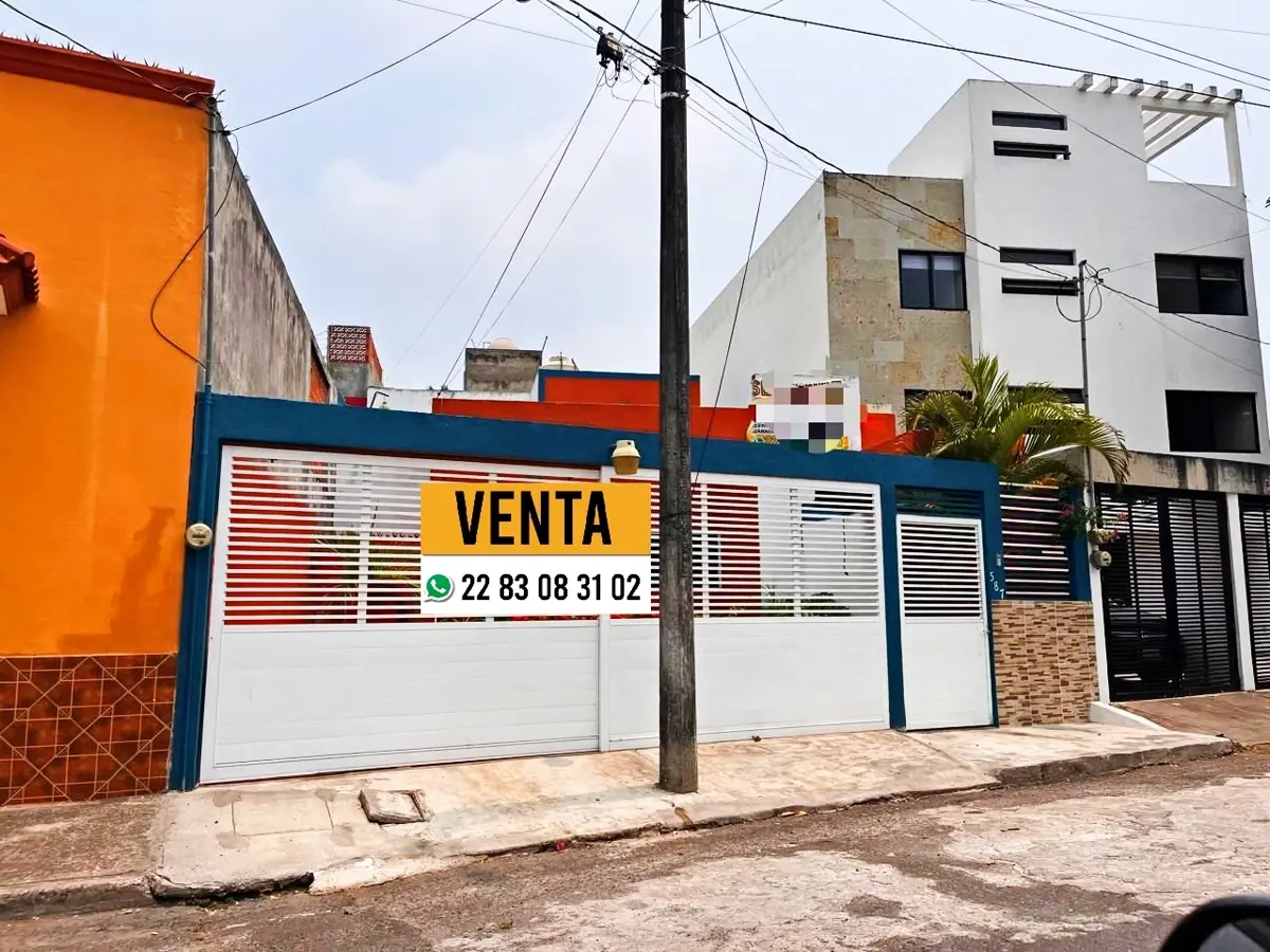 Casa en venta en Graciano Sánchez Romo, Boca del Río — foto 1 de 24