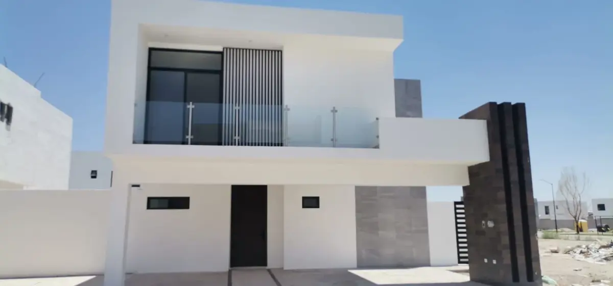 Casa en venta en Villas del Renacimiento, Torreón — foto 1 de 30
