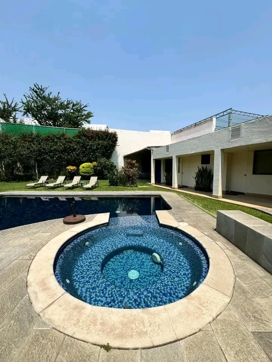 Casa en venta en Burgos, Temixco — foto 1 de 27