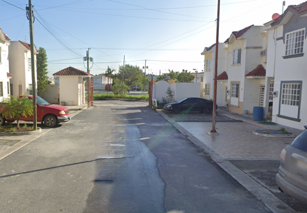 Casa en venta en Privadas de la Hacienda, Reynosa — foto 3 de 12