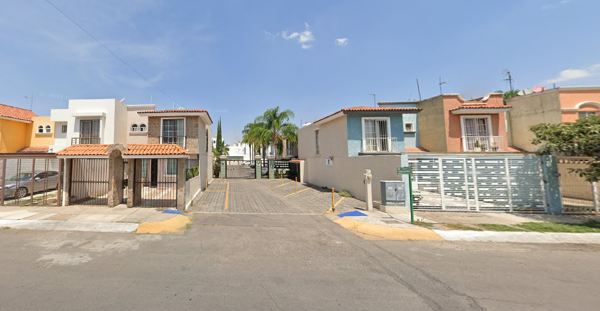 Casa en venta en Residencial del Valle, Zapopan — foto 2 de 12