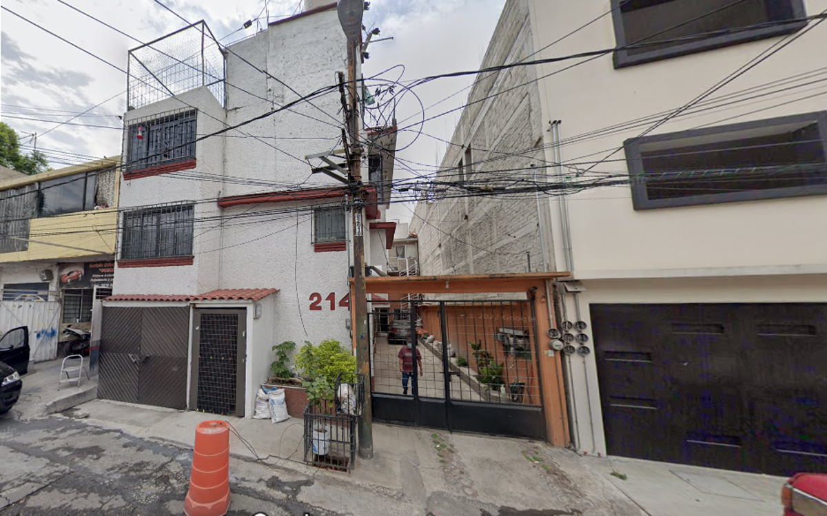 Casa en venta en Santa Ursula Coapa, Coyoacán — foto 1 de 18
