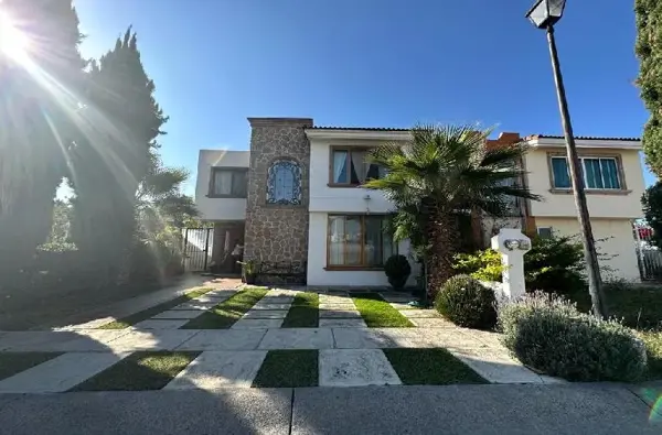 Casa en venta en El Alcázar (Casa Fuerte), Tlajomulco de Zúñiga, Jalisco