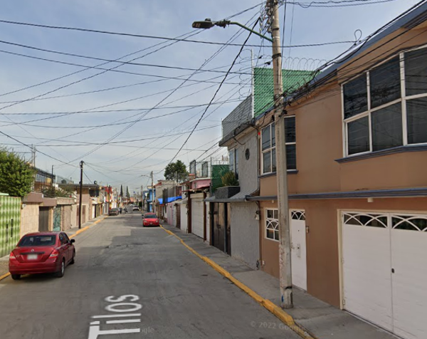 Casa en venta en Villa de las Flores 1a Sección (Unidad Coacalco), Coacalco de Berriozábal — foto 2 de 18
