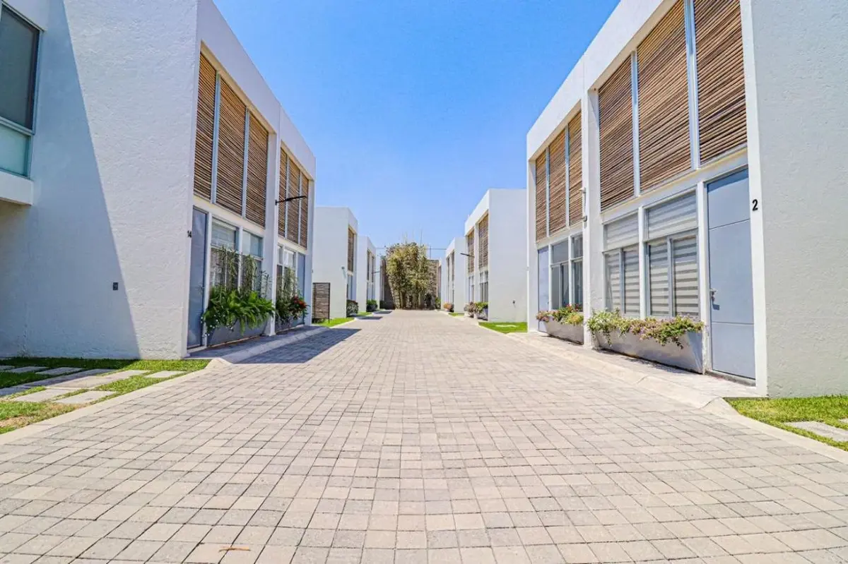 Casa en venta en Jardines de Xochitepec, Xochitepec — foto 1 de 18