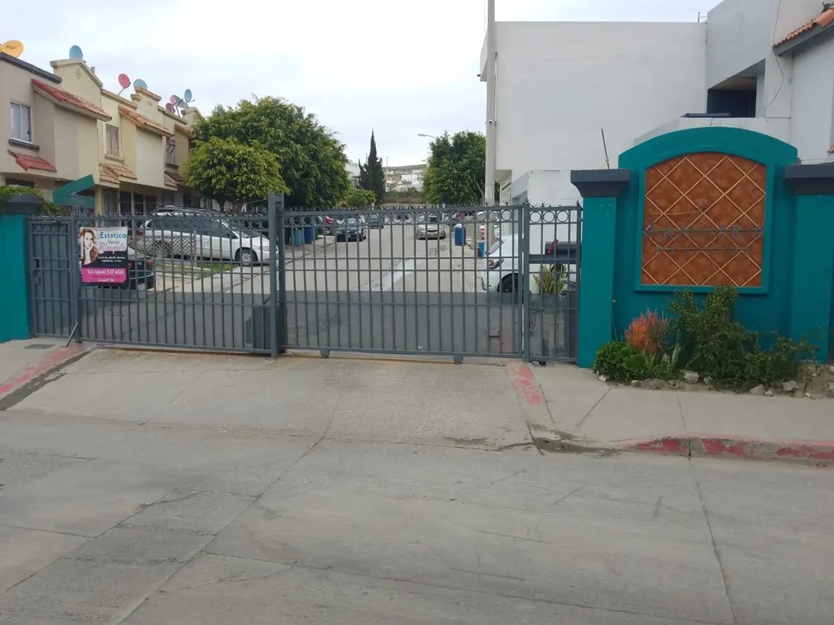Casa en venta en Urbi Quinta del Cedro, Tijuana — foto 1 de 2