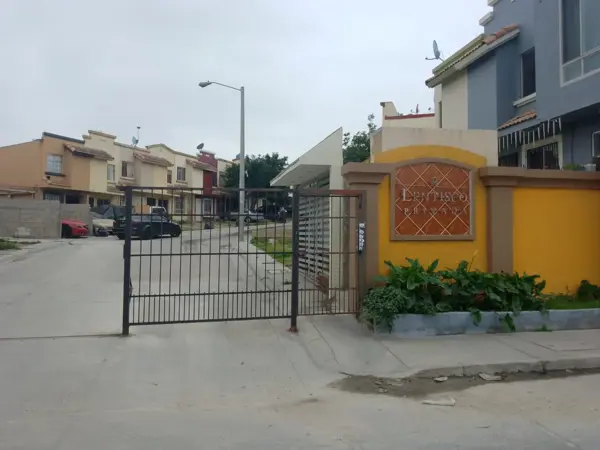 Casa en venta en Urbi Quinta del Cedro, Tijuana — foto 2 de 2