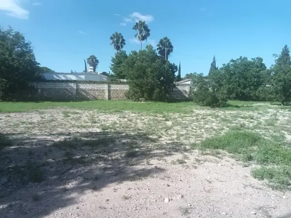 Terreno en venta en Nogalar del Campestre, Saltillo — foto 3 de 5