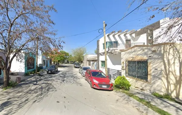 Casa en venta en Misión San Juan, García — foto 2 de 7