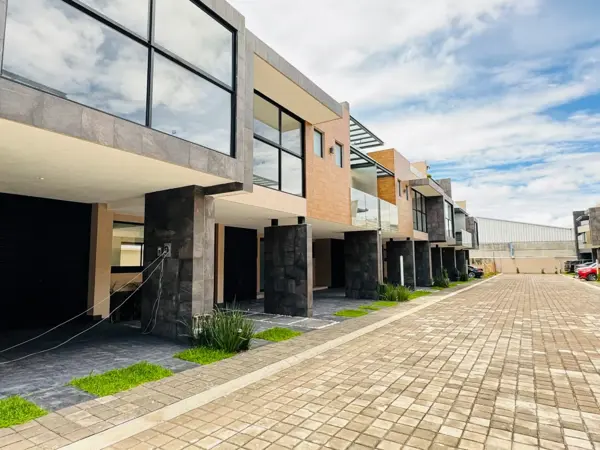 Casa en venta en Camino Real a Cholula, San Andrés Cholula — foto 2 de 35
