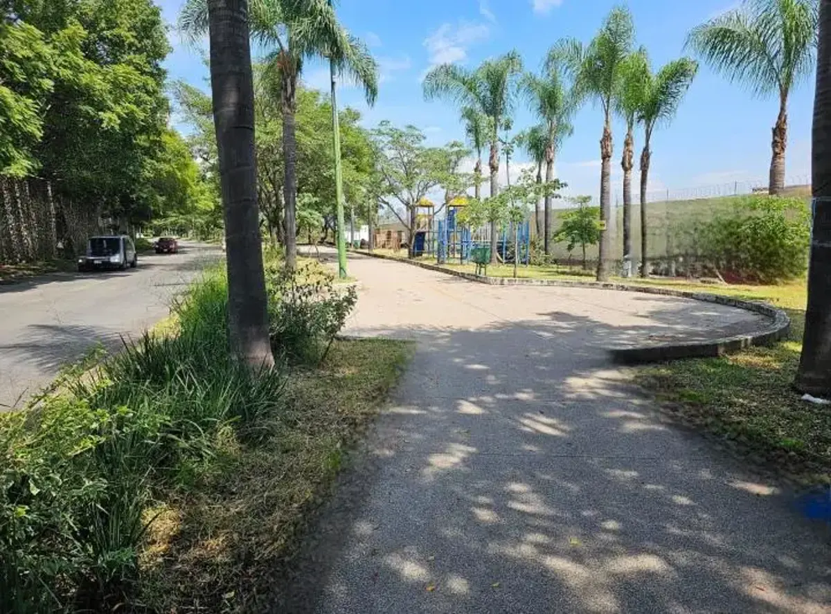 Terreno en venta en Vista Hermosa, Cuernavaca — foto 1 de 9