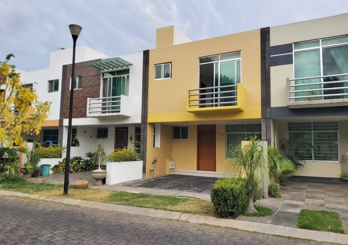 Casa en venta en Viveros del Valle, Zapopan — foto 1 de 15