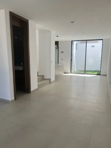 Casa en venta en Viveros del Valle, Zapopan — foto 2 de 15
