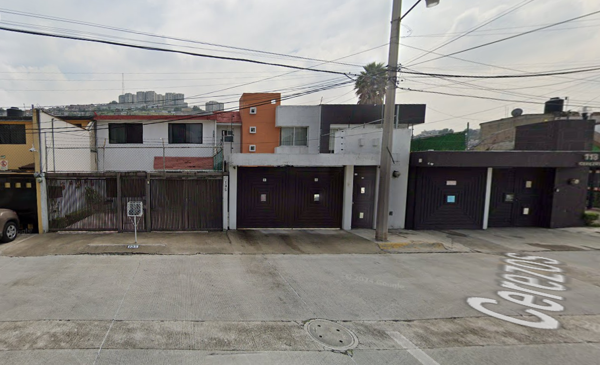 Casa en venta en Jardines de Atizapan, Atizapán de Zaragoza — foto 3 de 9