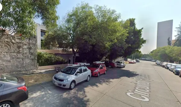 Casa en venta en Ciudad Satelite, Naucalpan de Juárez — foto 3 de 8